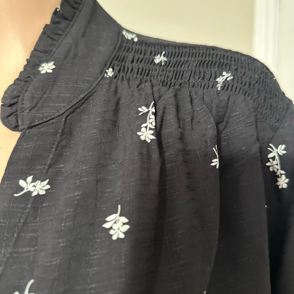 Lane Bryant 22/24 Black Floral Print Tunic Blouse Lightweight Long Sleeve Rayon - Picture 4 of 8